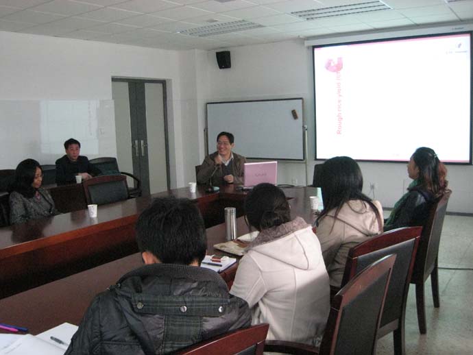 加拿大曼尼托巴大学Trust Beta教授和浙江大学包劲松教授应邀来黄色导航
讲学