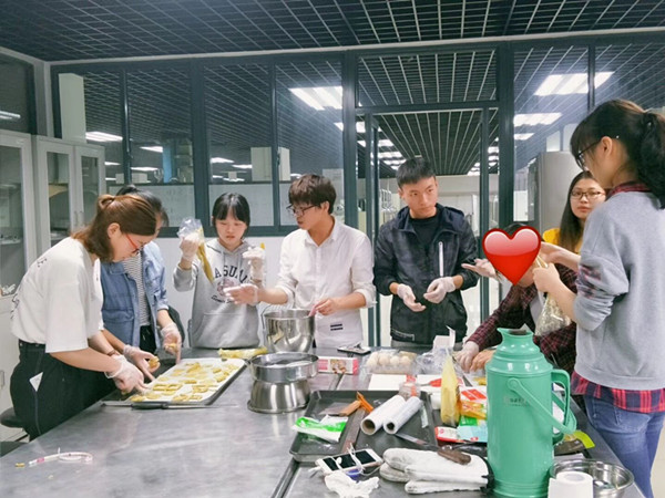 黄色导航
成功举办粮食科技活动周系列活动