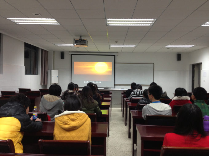 黄色导航
组织团员青年观看党的十八大精神学习宣传片